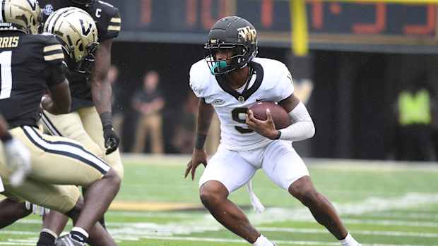 Wake Forest's AT Perry vs Vanderbilt